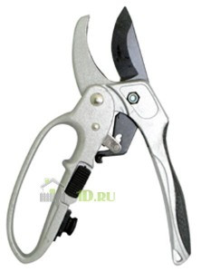 22164    Секатор 200мм TOLSEN сталь, пл. комби ручка 31020