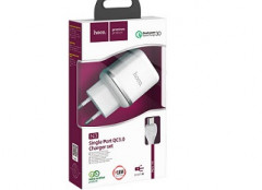 47927   СЗУ More choice 1USB+1USB-C 3.0A быстрая зарядка NC61i +кабель Lightning-Type-C  (черный) <544988>